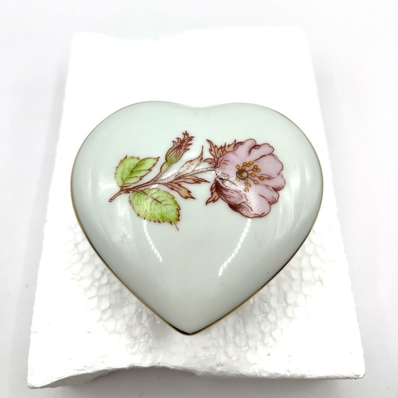 ❤️ Heart-Shaped Floral Trinket Box Schmidt Porcelana Brasil Porcelain Trinket - Picture 5 of 7